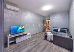 ��������� 1-������� �������� � �� ������������ V ������� ���� 1