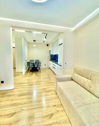 Продаж однокімнатної квартири з сучасним ремонтом та гарним оздобленням. фото 3 Продаж однокімнатної квартири з сучасним ремонтом та гарним оздобленням. фото 3