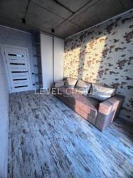  1-      Crystal Avenue  2