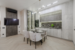 2-()       Crystal Park Tower  2