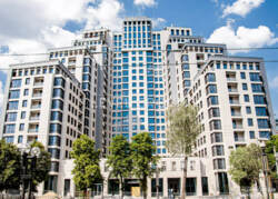   2    Crystal Park Tower . () 42  1