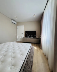 ��������� 1 ������� �������� � �� 'Cappuccino House' ���� 6