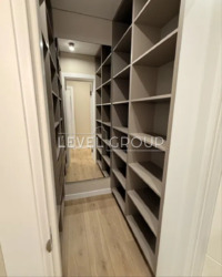 ��������� 1 ������� �������� � �� 'Cappuccino House' ���� 7