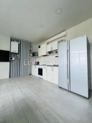 3-������� �������� 76�2 � ������������� �������� � �� ParkLand ���� 8