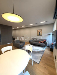 ������ 3-� ��,����� ����, �� New York Concept house ���� 8