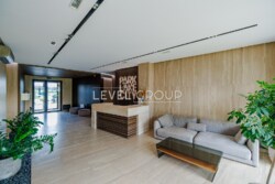  1     Park Lake City /     19