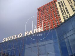  2. ,  Svitlo Park  1