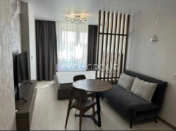 ��������� ������� ��������-�����, �� UNO City, ���. ����� ����� 25, ������������� ����� ���� 1