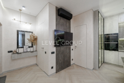  2-()       Crystal Park Tower  12