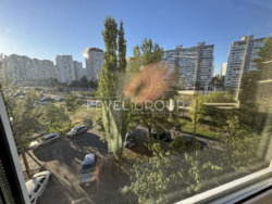 Пропонується простора та доглянута трикімнатна квартира у відмінному стані за адресою вул. Анни Ахматової, 15 фото 10 Пропонується простора та доглянута трикімнатна квартира у відмінному стані за адресою вул. Анни Ахматової, 15 фото 10