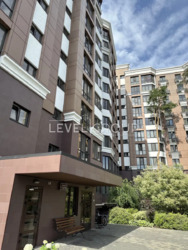  1 ,    9,  Echo Park  18