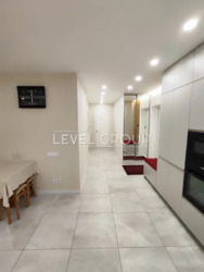 ����������� �� ������� ������� �� �������� 2-������� �������� � ��������� ������ �������, ������ �� 7-8 ������ ���� �� ����� ˳���������. ���� 4