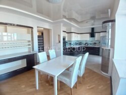 ������ ������������� 9 ��������� �������� ��������� 555� � ������� �� ��������� ���� 1