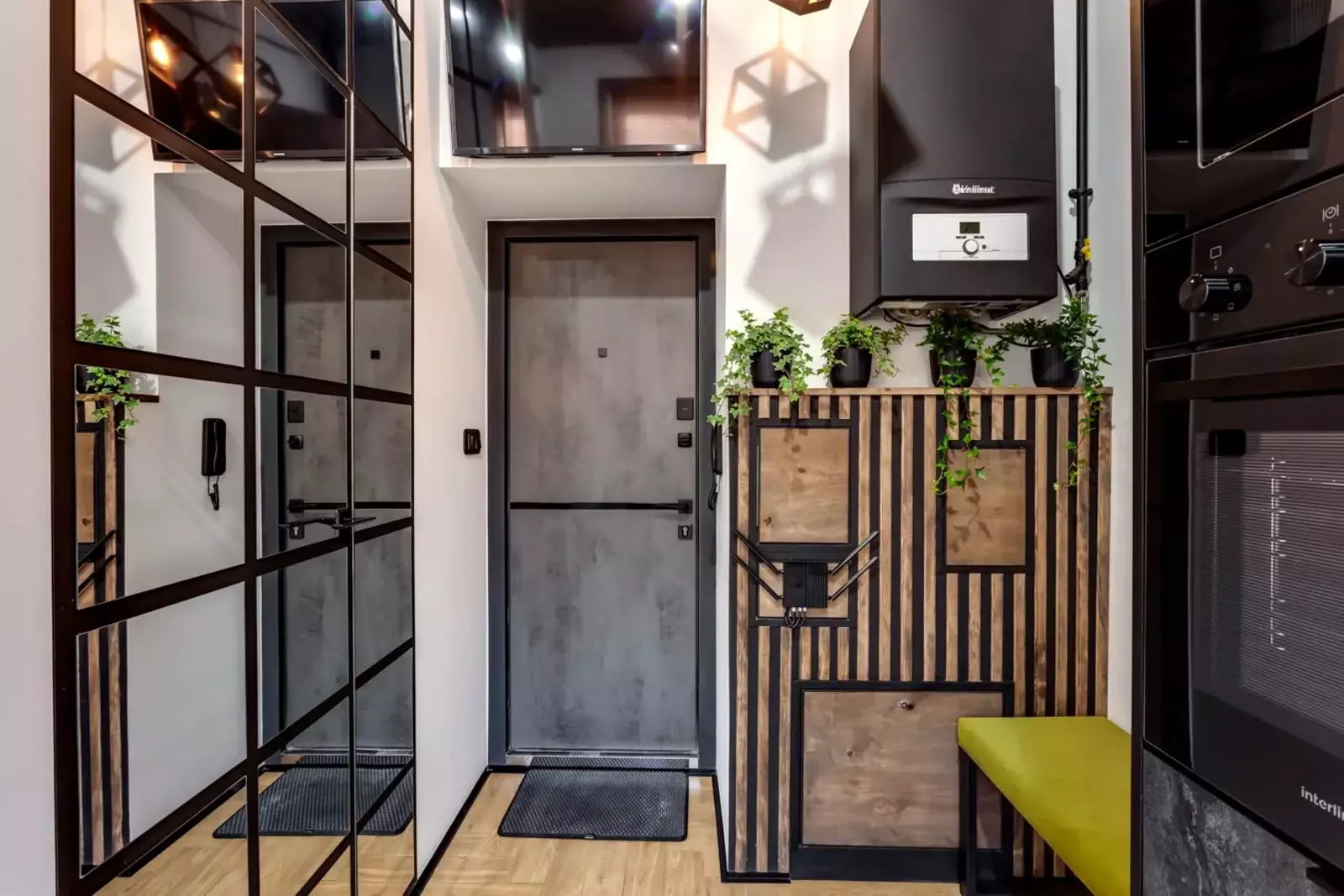 Продаж 1-ої квартири в центрі Львова фото 1 Продаж 1-ої квартири в центрі Львова фото 1