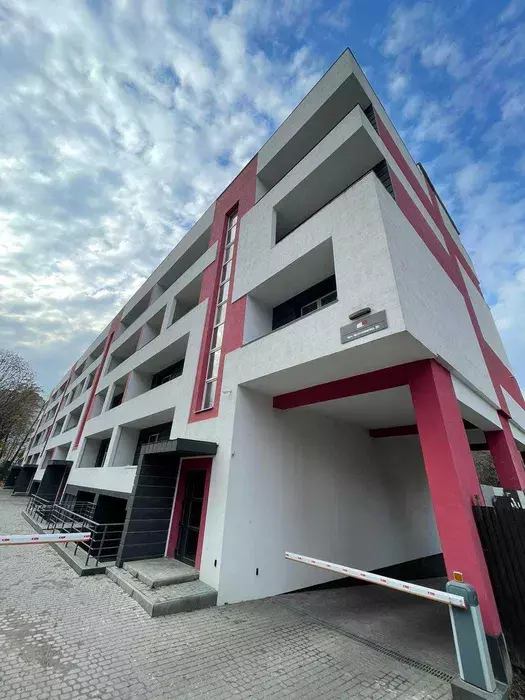 Продаж 1-ої квартири в ЖК на Ярославенка фото 1 Продаж 1-ої квартири в ЖК на Ярославенка фото 1