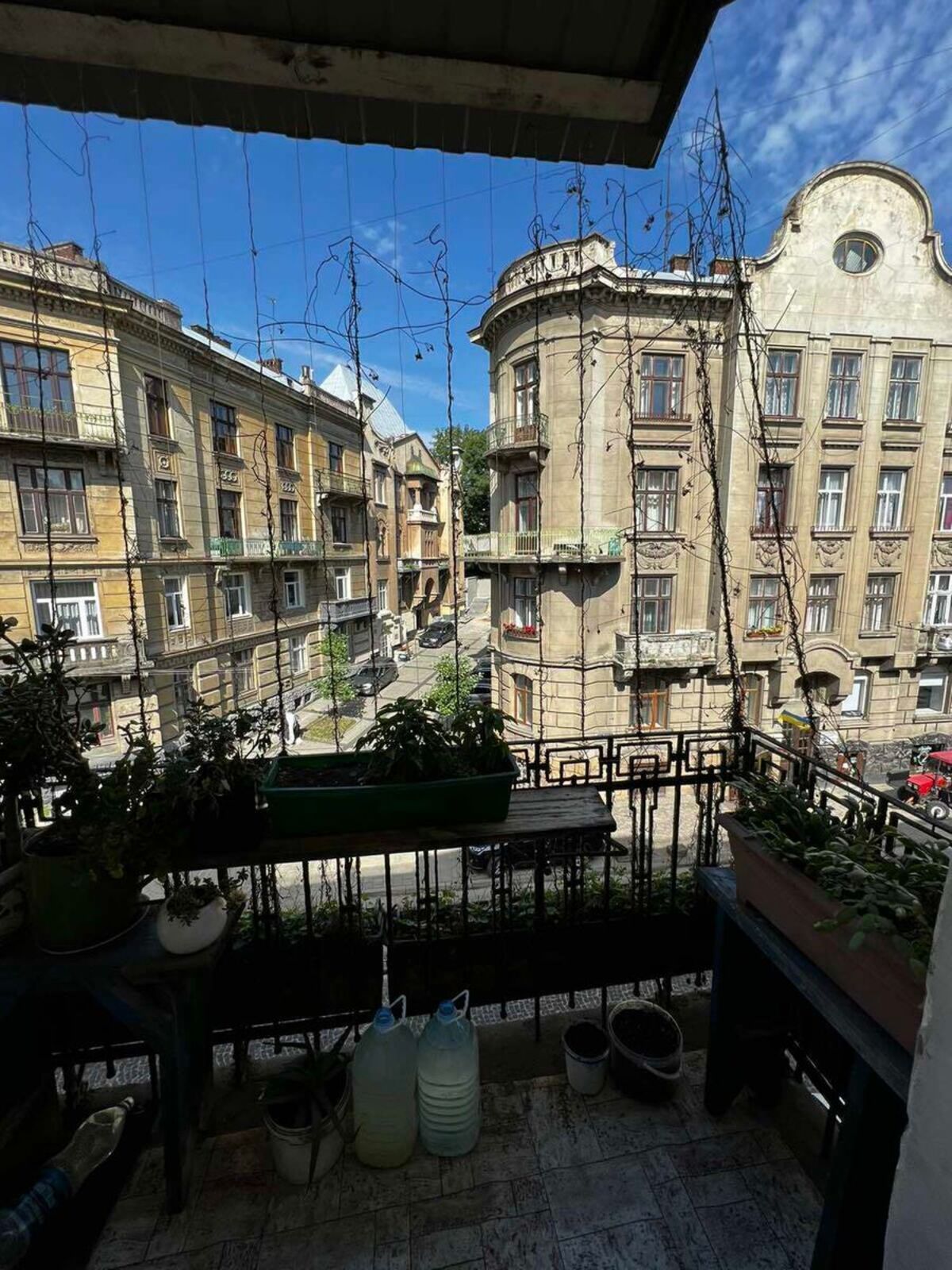 Продаж 2-ої квартири на вул. Франка фото 1 Продаж 2-ої квартири на вул. Франка фото 1