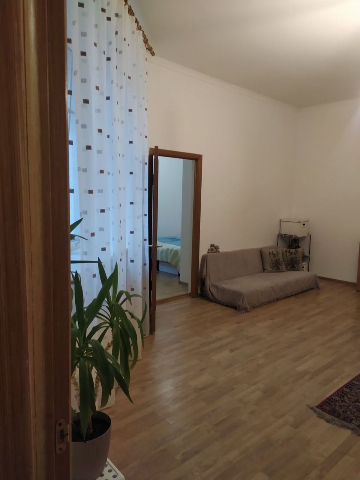 Продається простора двокімнатна квартира в Галицькому районі Львова фото 1 Продається простора двокімнатна квартира в Галицькому районі Львова фото 1