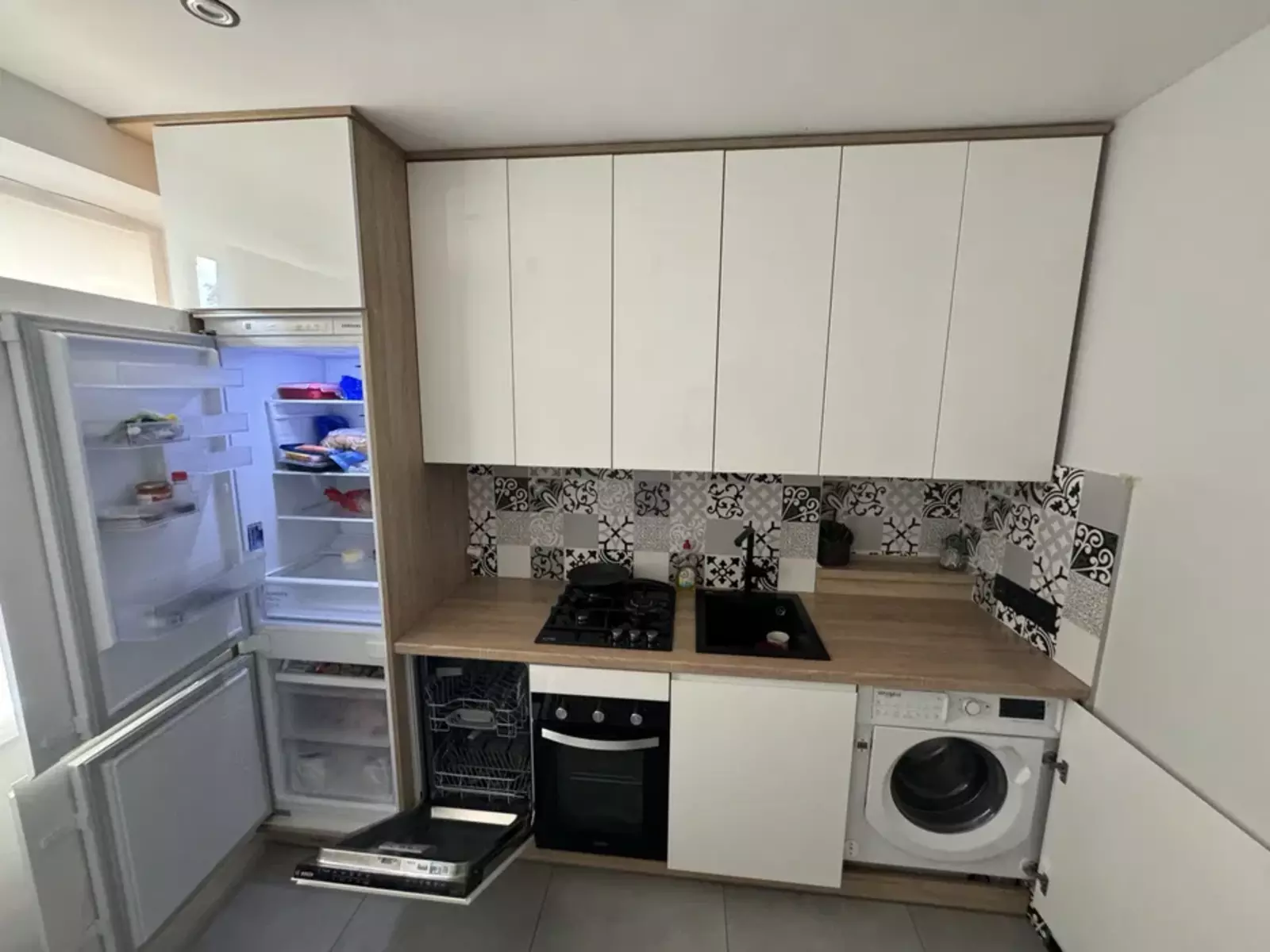 Продаж 3 км. кв. Володимира Великого фото 1 Продаж 3 км. кв. Володимира Великого фото 1