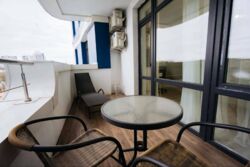  2-    Parus Park (. , 64,   )  2