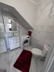   , ,   8