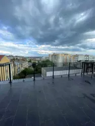  , , ,    10