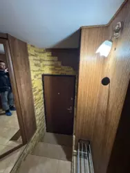    .  ,  -.  8