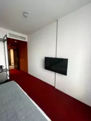   , , ,    7