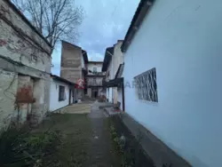   , , ,   7