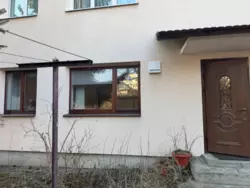             .,  2