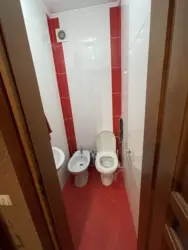   2- ,   8