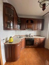 Продаж 2х кімнатна квартира, тихий район на Оболоні, Бережанська, 18 фото 5 Продаж 2х кімнатна квартира, тихий район на Оболоні, Бережанська, 18 фото 5