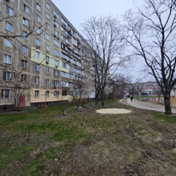 Продам 2-во кімнатну квартиру по вулиці Героїв полку Азов 13 Б фото 1 Продам 2-во кімнатну квартиру по вулиці Героїв полку Азов 13 Б фото 1