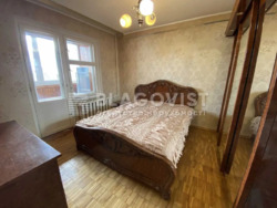 Продаж 2х кімнатна квартира, тихий район на Оболоні, Бережанська, 18 фото 2 Продаж 2х кімнатна квартира, тихий район на Оболоні, Бережанська, 18 фото 2