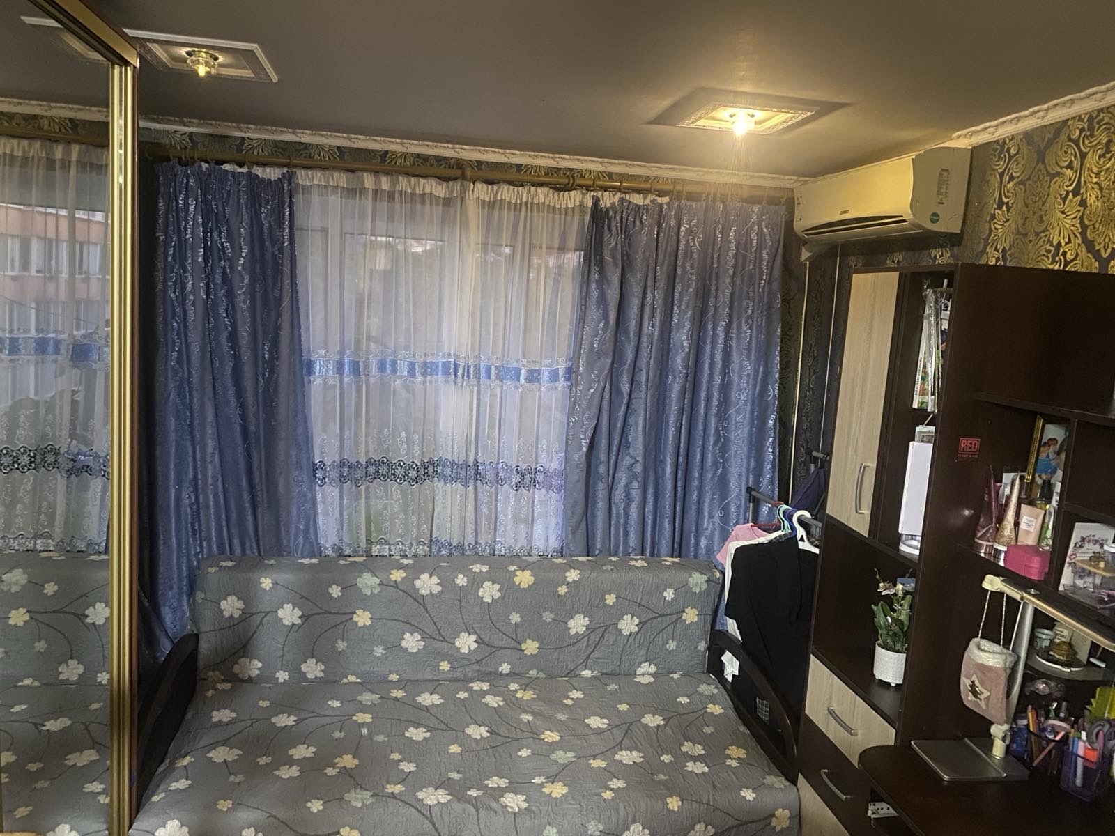 В продажі комунальна квартира фото 1 В продажі комунальна квартира фото 1