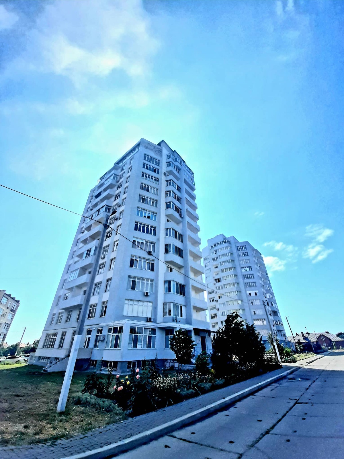 1к. кв. БК 'Моноліт' біля моря фото 1 1к. кв. БК 'Моноліт' біля моря фото 1