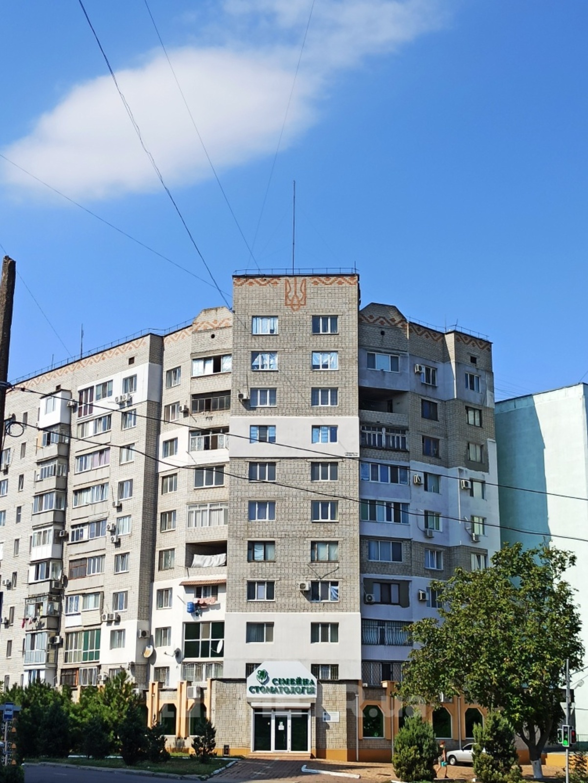 У продажу 4-кімнатна квартира фото 1 У продажу 4-кімнатна квартира фото 1