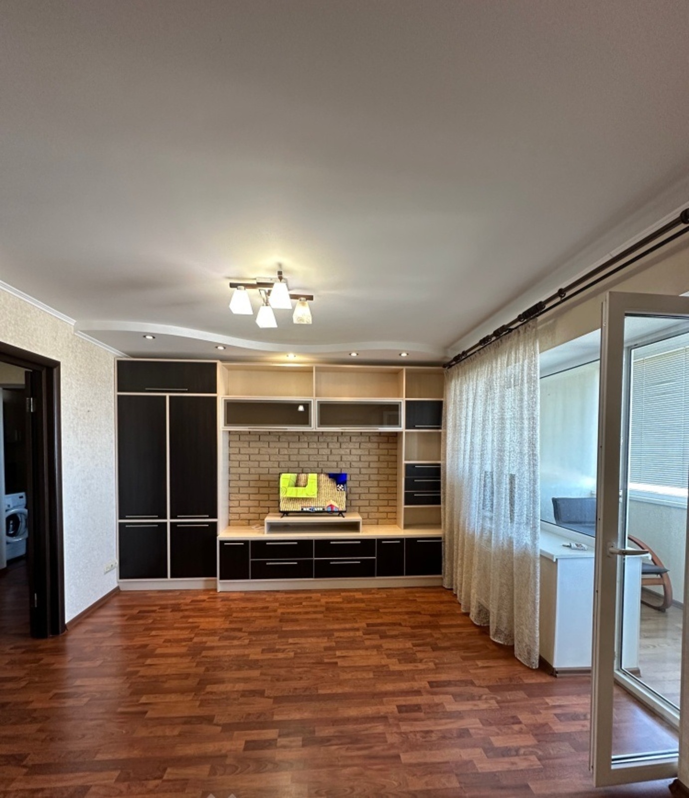 В продажі велика 1к квартира фото 1 В продажі велика 1к квартира фото 1