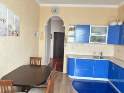 В продаі 2к.кв біля моря. фото 3 В продаі 2к.кв біля моря. фото 3
