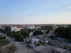 2 .   Գ  18