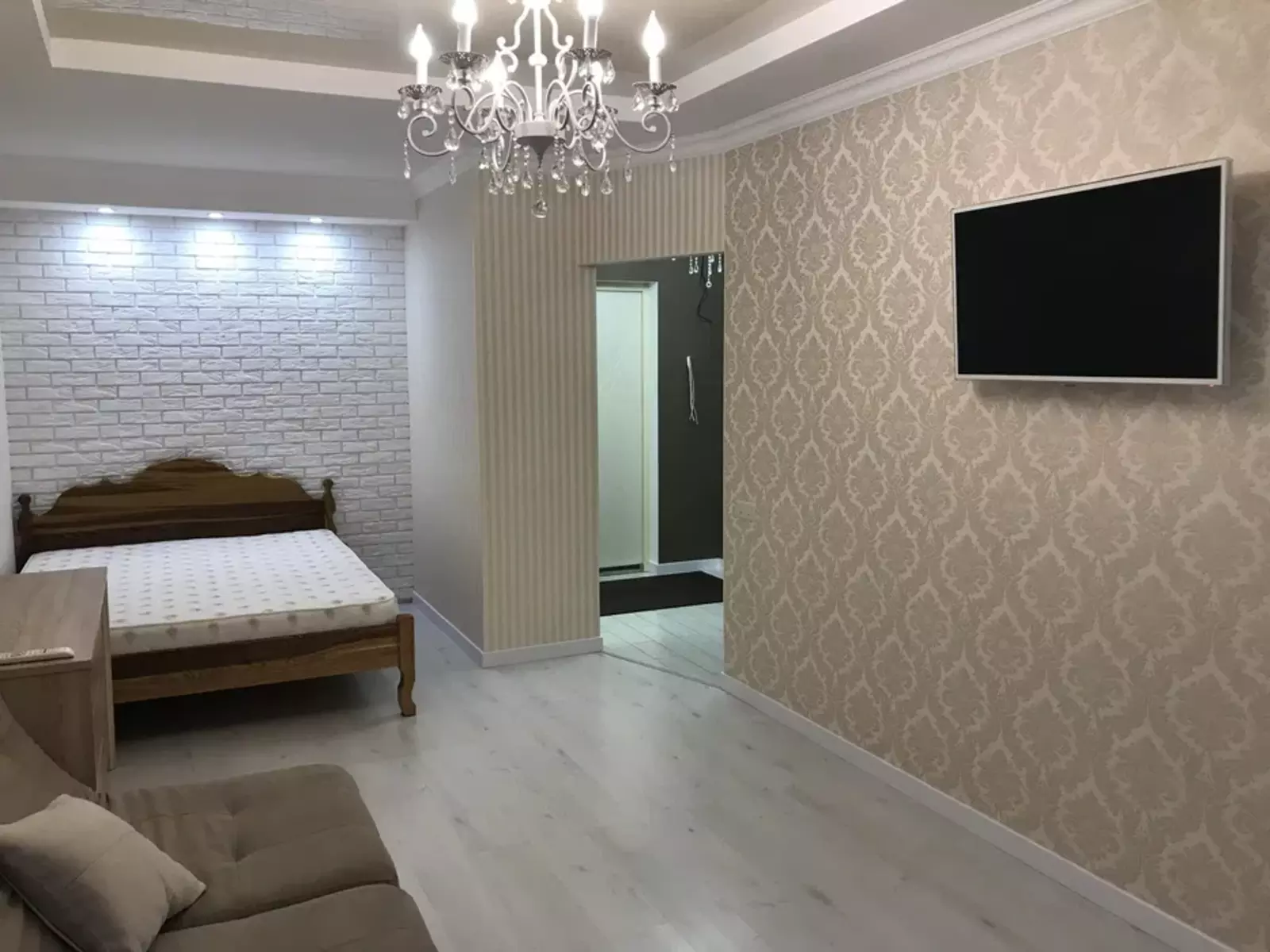 Продам 1 комнатную квартиру 42 м.кв. ЖК 'Романовский' фото 1 Продам 1 комнатную квартиру 42 м.кв. ЖК 'Романовский' фото 1