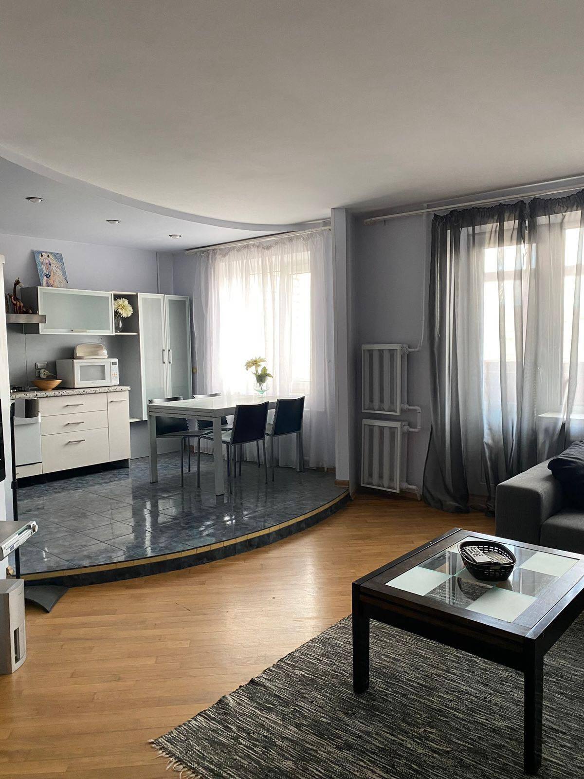 В продаже 4-комн.кв. на Люстдорфской дороге фото 1 В продаже 4-комн.кв. на Люстдорфской дороге фото 1