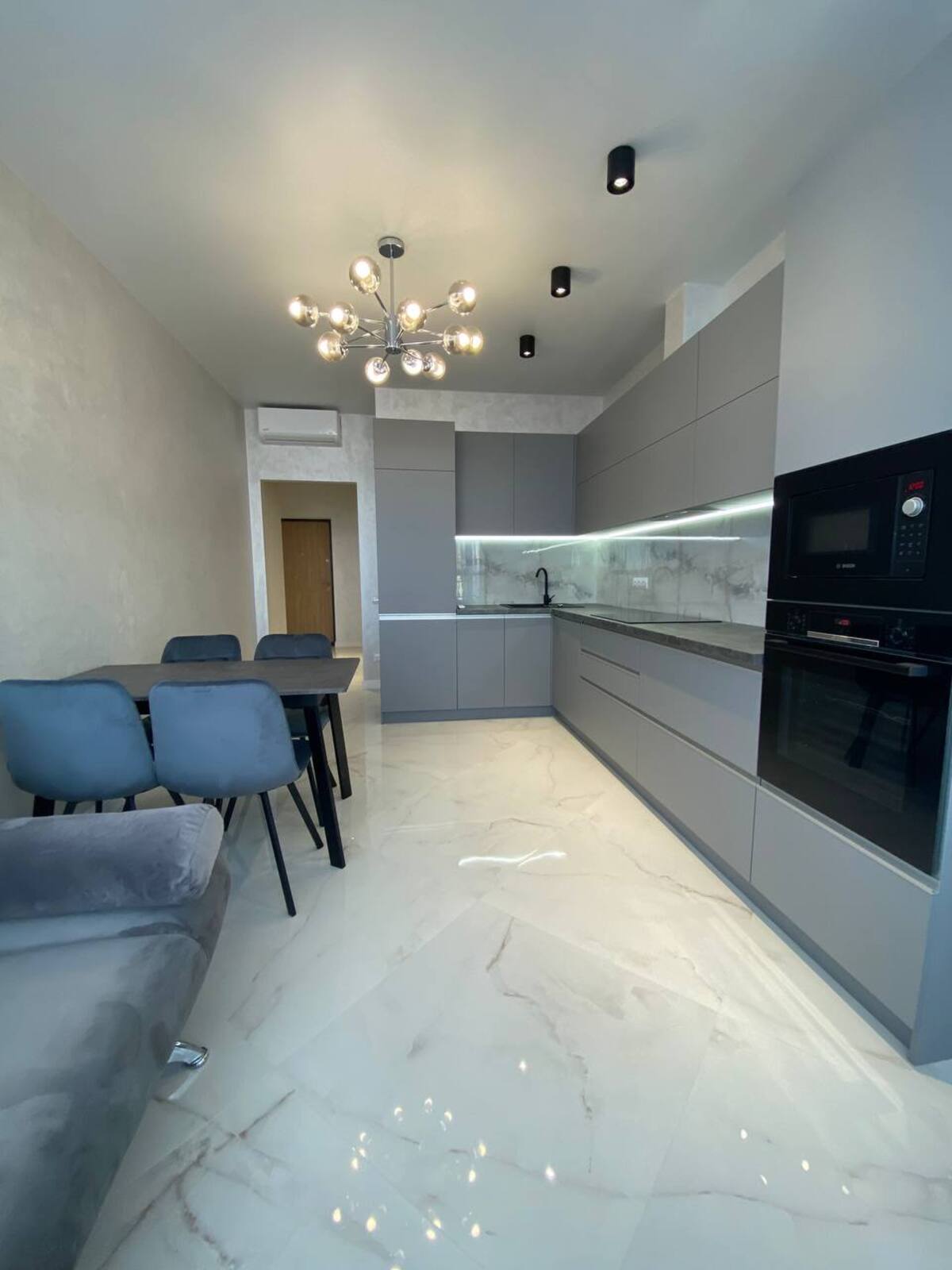Продажа 2-комн.кв. в ЖК ' 4СЕЗОНА' фото 1 Продажа 2-комн.кв. в ЖК ' 4СЕЗОНА' фото 1