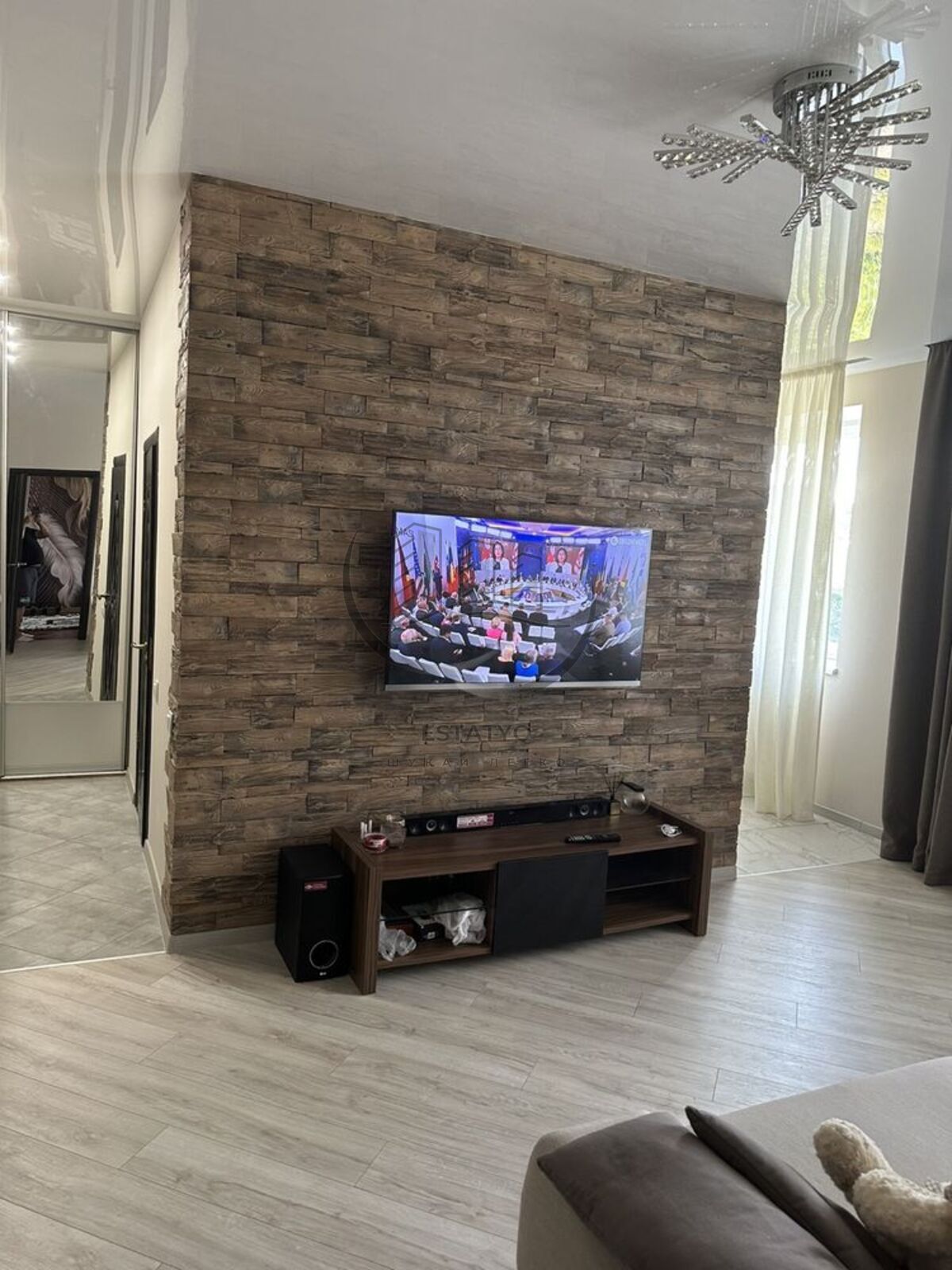 ������ 2� ������� ��������, �� '������������' ���� 1