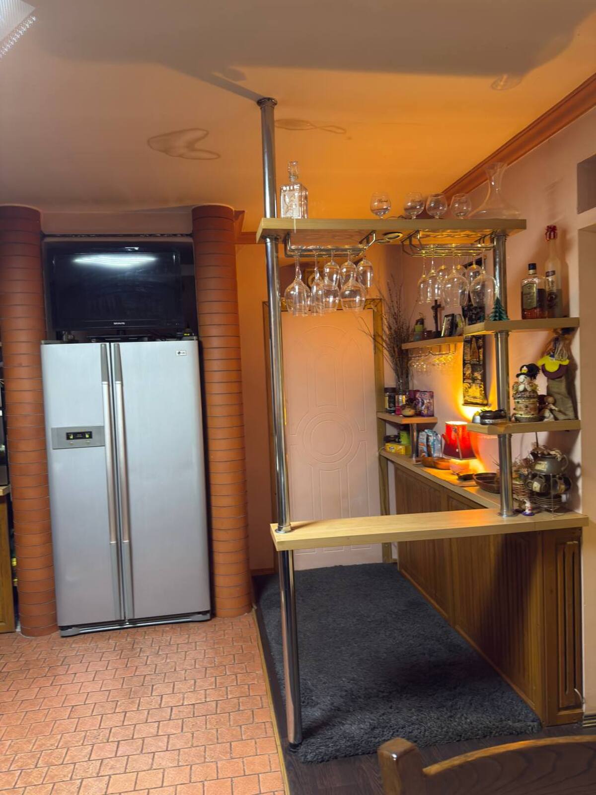 Продам 2кк з прибудовою, власним окремим входом та гаражем. фото 1 Продам 2кк з прибудовою, власним окремим входом та гаражем. фото 1