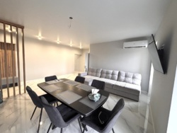 Продається простора квартира з дизайнерським ремонтом в центрі міста фото 6 Продається простора квартира з дизайнерським ремонтом в центрі міста фото 6