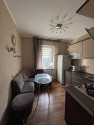 Продам 2-х комнатную квартиру на Херсонском шоссе в отличном состоянии фото 6 Продам 2-х комнатную квартиру на Херсонском шоссе в отличном состоянии фото 6