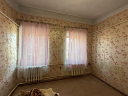 Продається 2к жилкоп під ремонт з окремим входом, недалеко від центра міста фото 4 Продається 2к жилкоп під ремонт з окремим входом, недалеко від центра міста фото 4