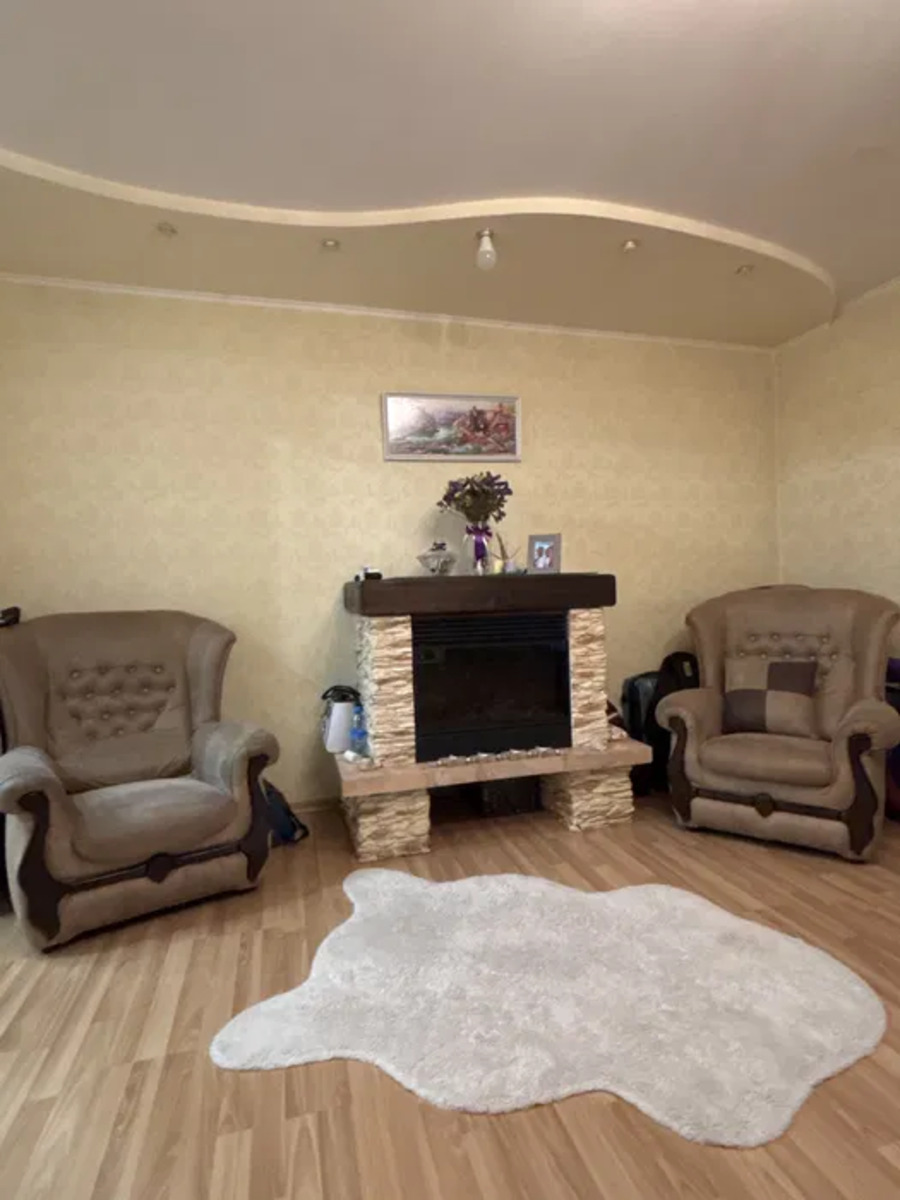 2-комн. 50 м. кв. р-н Калиновой 4 этаж. Спецпроект. фото 1 2-комн. 50 м. кв. р-н Калиновой 4 этаж. Спецпроект. фото 1