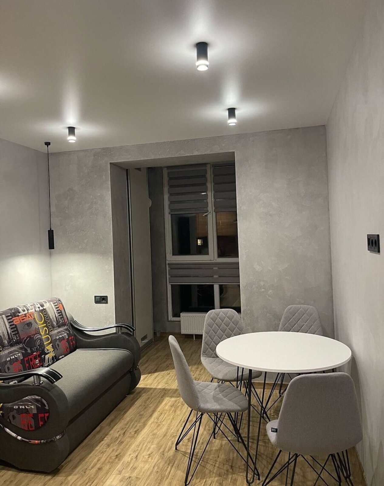 1 - ����. �� ������-2�, 47 �. ��. 7 ����. ������. ������. �������. ���� 1