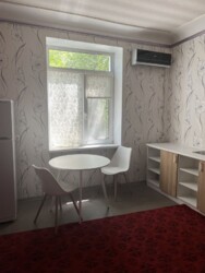 ��������� 1-������� ��������, � 10 ��. ������ �� ������ ����, � ����������� ��������. ���� 6